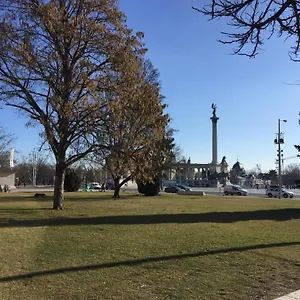 Apartament Heroes' Ii, Budapesta