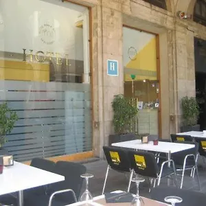 Roma Reial מלון ברצלונה
