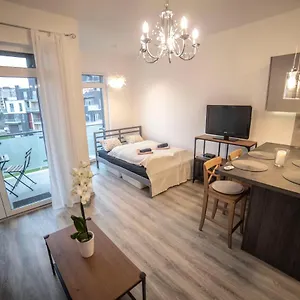 Apartament Sasadpark's New In The West Part Of Buda, Budapesta